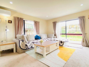 Sunny Room in West Auckland